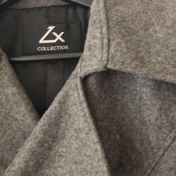 Grey Wool Coat with elegant design - Picture 2 of 6